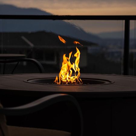 Villa Mountain Retreat With Views, Hot Tub, Games & Ac Chilliwack Esterno foto